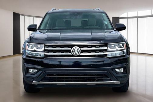 Deep Black Pearl Effect 2019 Volkswagen Atlas 3.6L SE w/Technology
