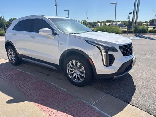 Crystal White Tri-Coat 2023 Cadillac XT4 Premium Luxury