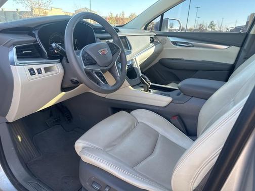 2017 Cadillac XT5 Premium Luxury