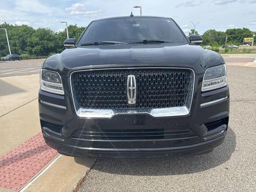 Black 2020 Lincoln Navigator L Reserve