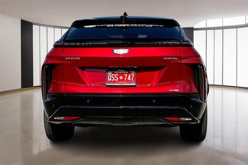 2025 Cadillac LYRIQ Sport