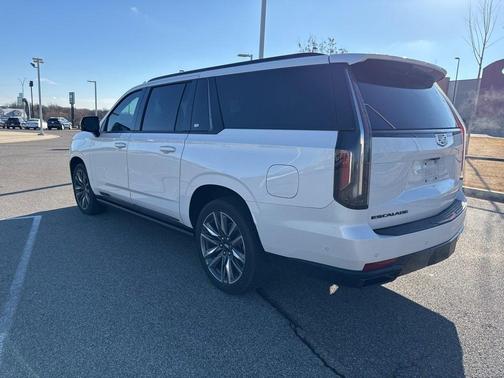 2022 Cadillac Escalade ESV Sport