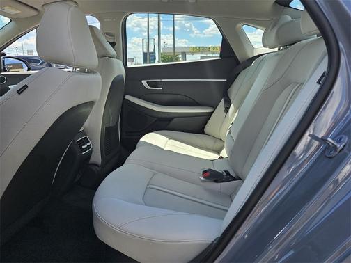 2025 Hyundai SONATA Hybrid SEL