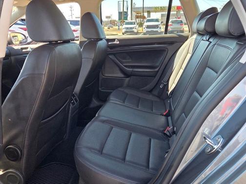 2014 Volkswagen Jetta SportWagen TDI