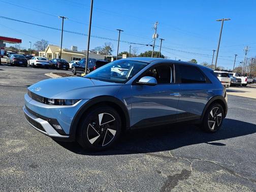 2026 Hyundai IONIQ 5 SEL