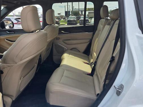 Bright White Clearcoat 2022 Jeep Grand Cherokee 4xe Base