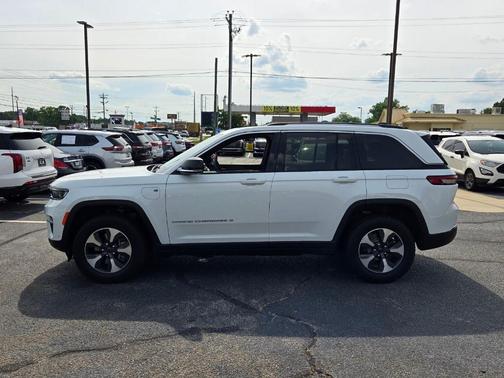 Bright White Clearcoat 2022 Jeep Grand Cherokee 4xe Base