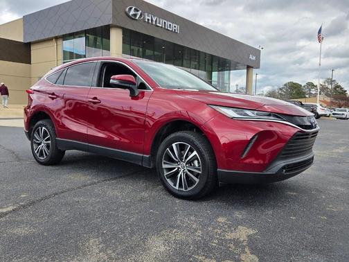 2024 Toyota Venza LE