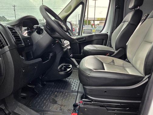 Bright White Clearcoat 2023 RAM ProMaster 2500 High Roof