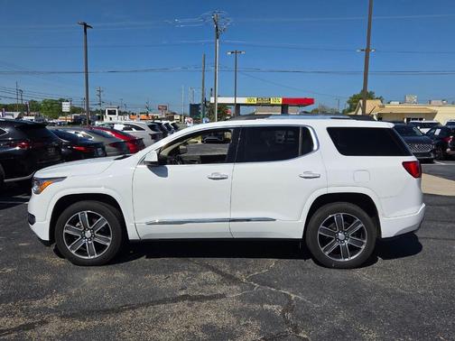 Summit White 2019 GMC Acadia Denali