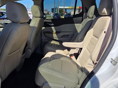 Summit White 2019 GMC Acadia Denali