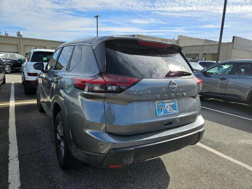 2024 Nissan Rogue S