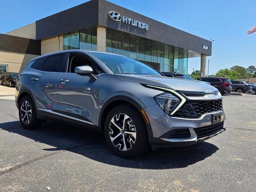Everlasting Silver 2025 Kia Sportage EX