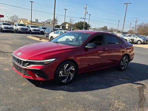 2025 Hyundai ELANTRA SEL Sport