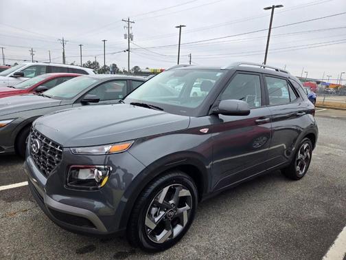 2025 Hyundai VENUE SEL