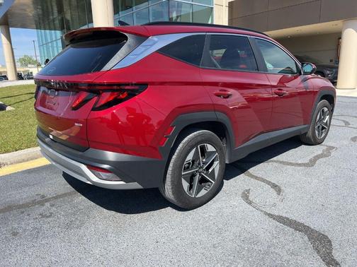 Red 2025 Hyundai TUCSON SEL