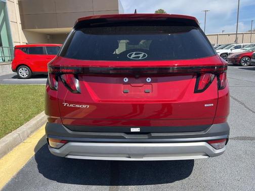 Red 2025 Hyundai TUCSON SEL