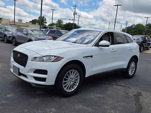 Fuji White 2019 Jaguar F-PACE 25t
