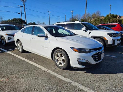 2024 Chevrolet Malibu LT