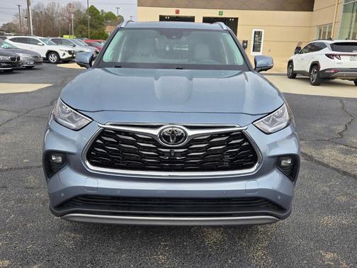 2024 Toyota Highlander Platinum