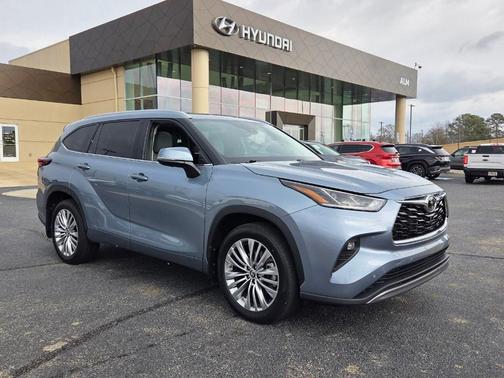 2024 Toyota Highlander Platinum