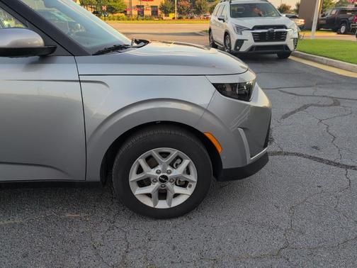 Gray 2025 Kia Soul LX