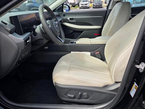 Onyx Black 2024 Hyundai SONATA SEL