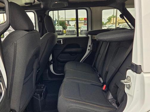 Bright White Clearcoat 2025 Jeep Wrangler Sahara