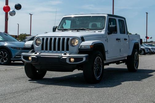 2023 Jeep Gladiator Overland