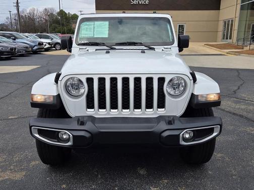 2023 Jeep Gladiator Overland