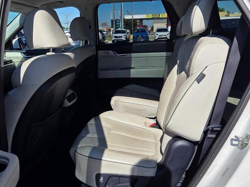 Hyper White 2023 Hyundai PALISADE Calligraphy