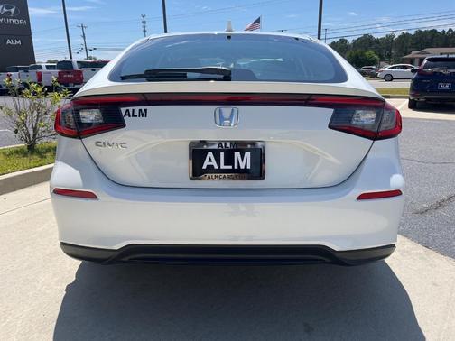 White 2024 Honda Civic EX-L
