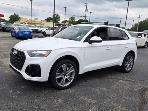Arkona White 2025 Audi Q5 45 S line quattro Premium