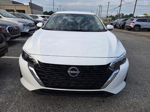 Cloud White 2024 Nissan Sentra SV