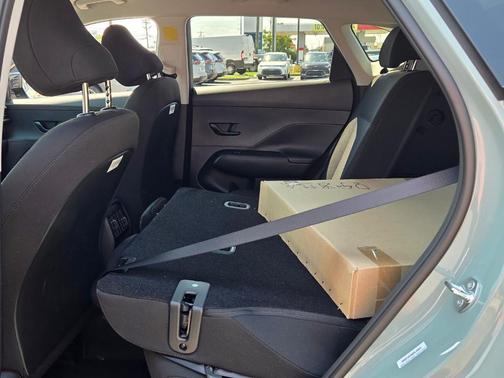 RRR 2027 Hyundai KONA SEL