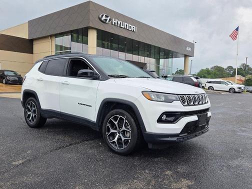 Bright White Clearcoat 2025 Jeep Compass Limited