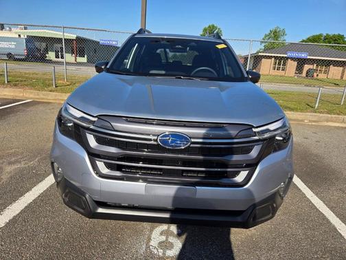 Ice Silver Metallic 2025 Subaru Forester Limited