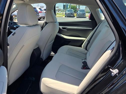 Black 2026 Hyundai SONATA SEL Sport