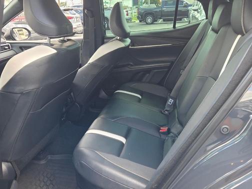 UNDERGROUND 2025 Toyota Camry SE