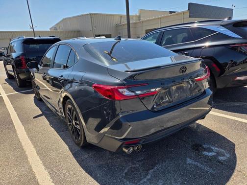 UNDERGROUND 2025 Toyota Camry SE