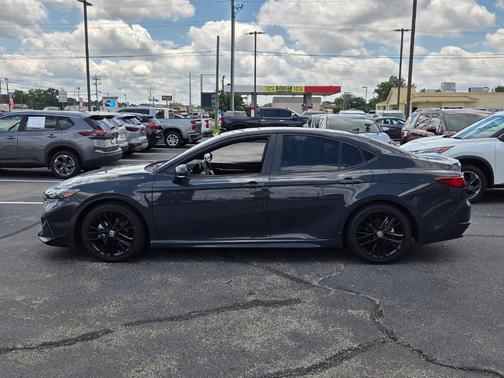UNDERGROUND 2025 Toyota Camry SE