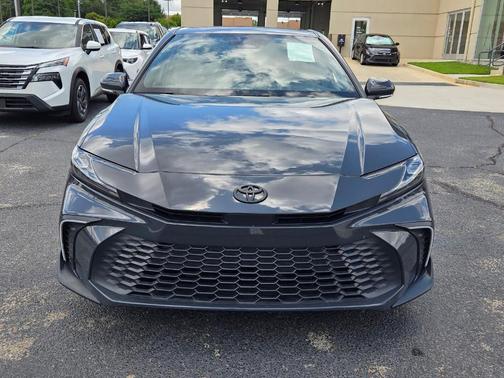 UNDERGROUND 2025 Toyota Camry SE