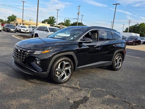 Black Pearl 2024 Hyundai TUCSON Limited