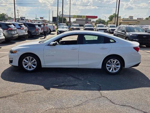 Summit White 2024 Chevrolet Malibu LT