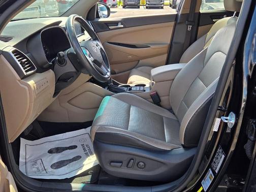 Black Noir Pearl 2020 Hyundai TUCSON Limited