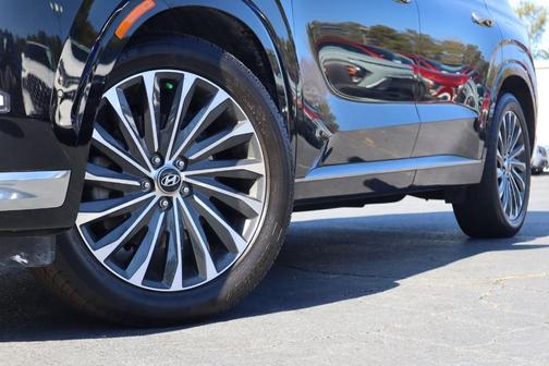 Abyss Black Pearl 2023 Hyundai PALISADE Calligraphy