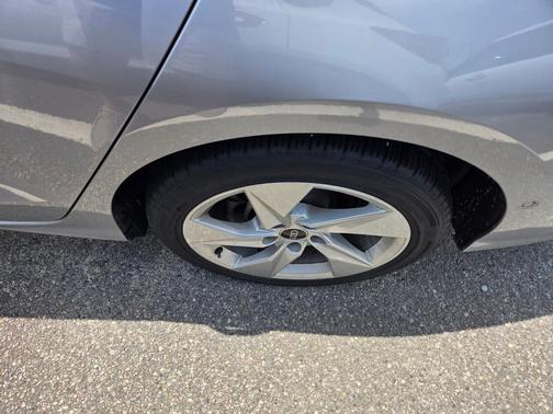 Florett Silver Metallic 2024 Audi A3 40 Premium