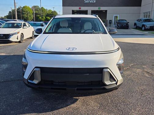 SAW 2027 Hyundai KONA SEL
