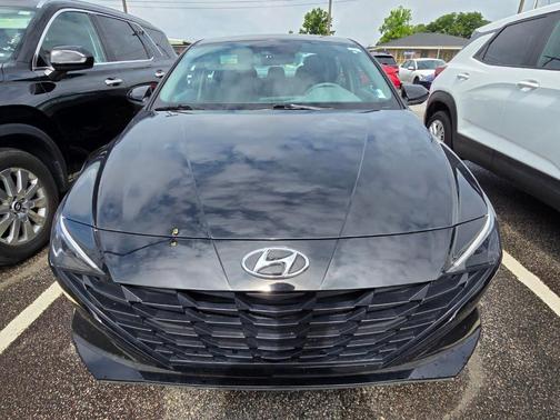 Onyx Black 2023 Hyundai ELANTRA SEL