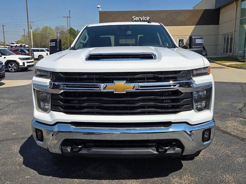 Summit White 2025 Chevrolet Silverado 2500 LT